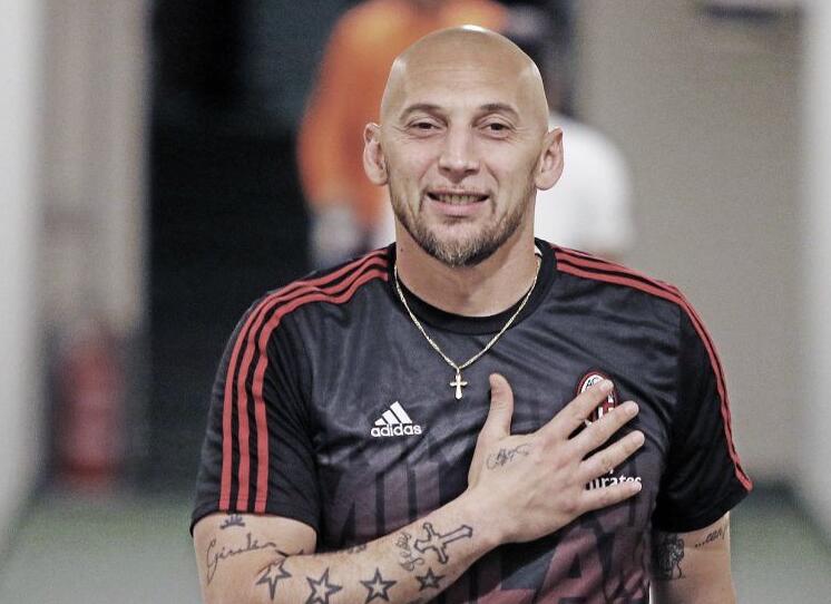 乐部产生矛, 前米兰门将, 你们说巴黎 乐部产生矛, 前米兰门将, 你们说巴黎