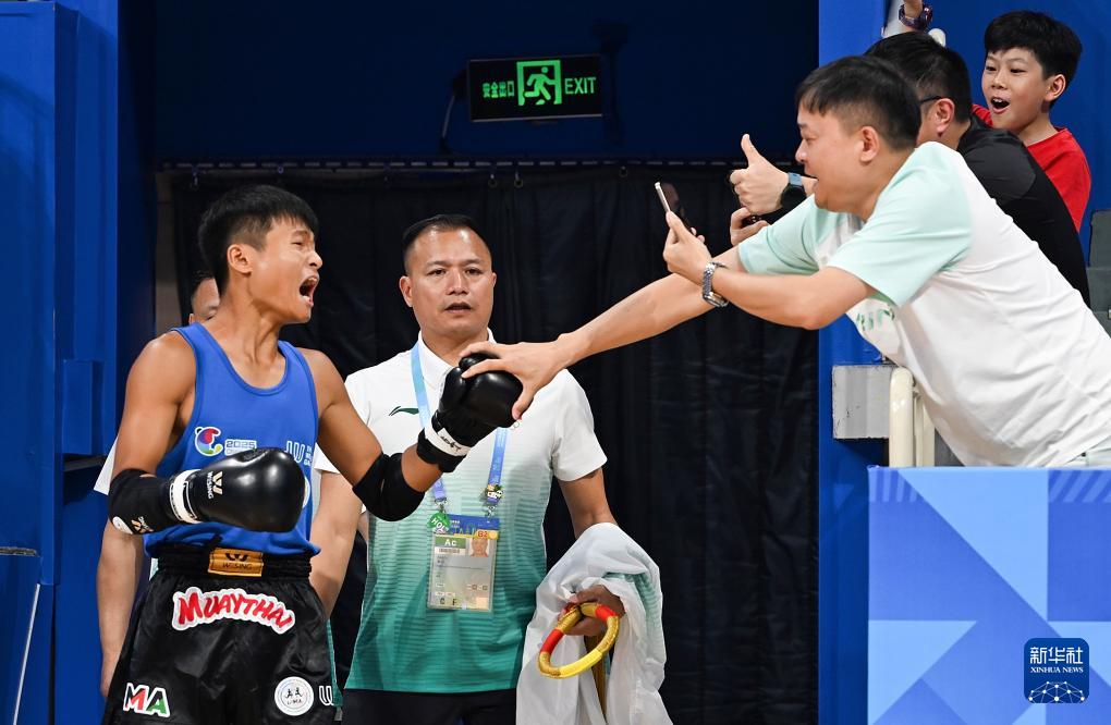 src, 不敌越南选 src, 不敌越南选