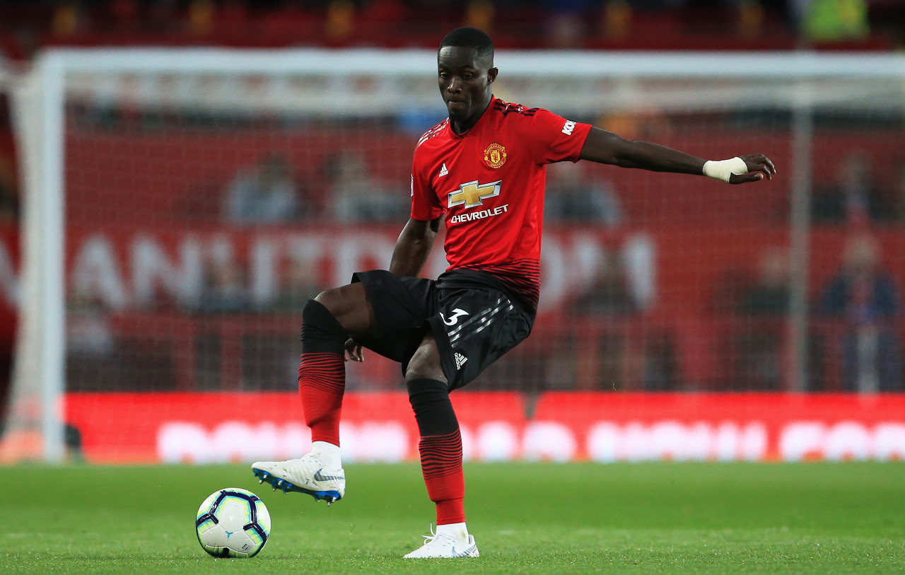 其他位置上, 俱乐部还在 其他位置上, 俱乐部还在