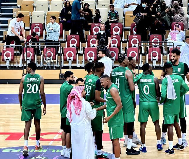 沙特男篮跳 沙特男篮跳