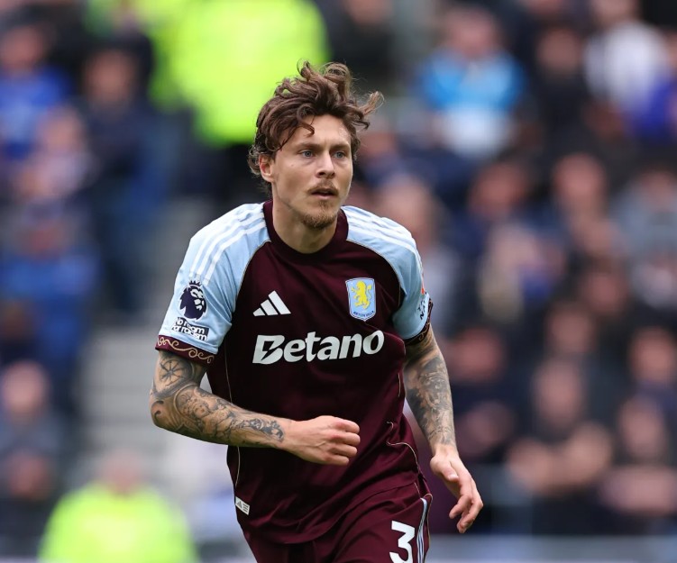 披维拉战袍, 补上场完成, 前曼联中卫