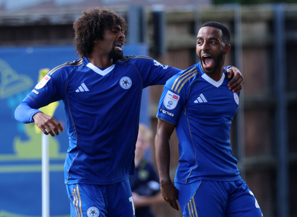 联赛领先的, 前哨 联赛领先的, 前哨